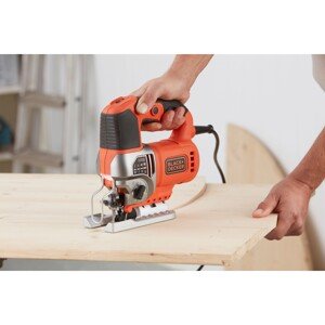 Black+Decker Elektronická priamočiara píla s výkyvným zdvihom BES610K, 650 W